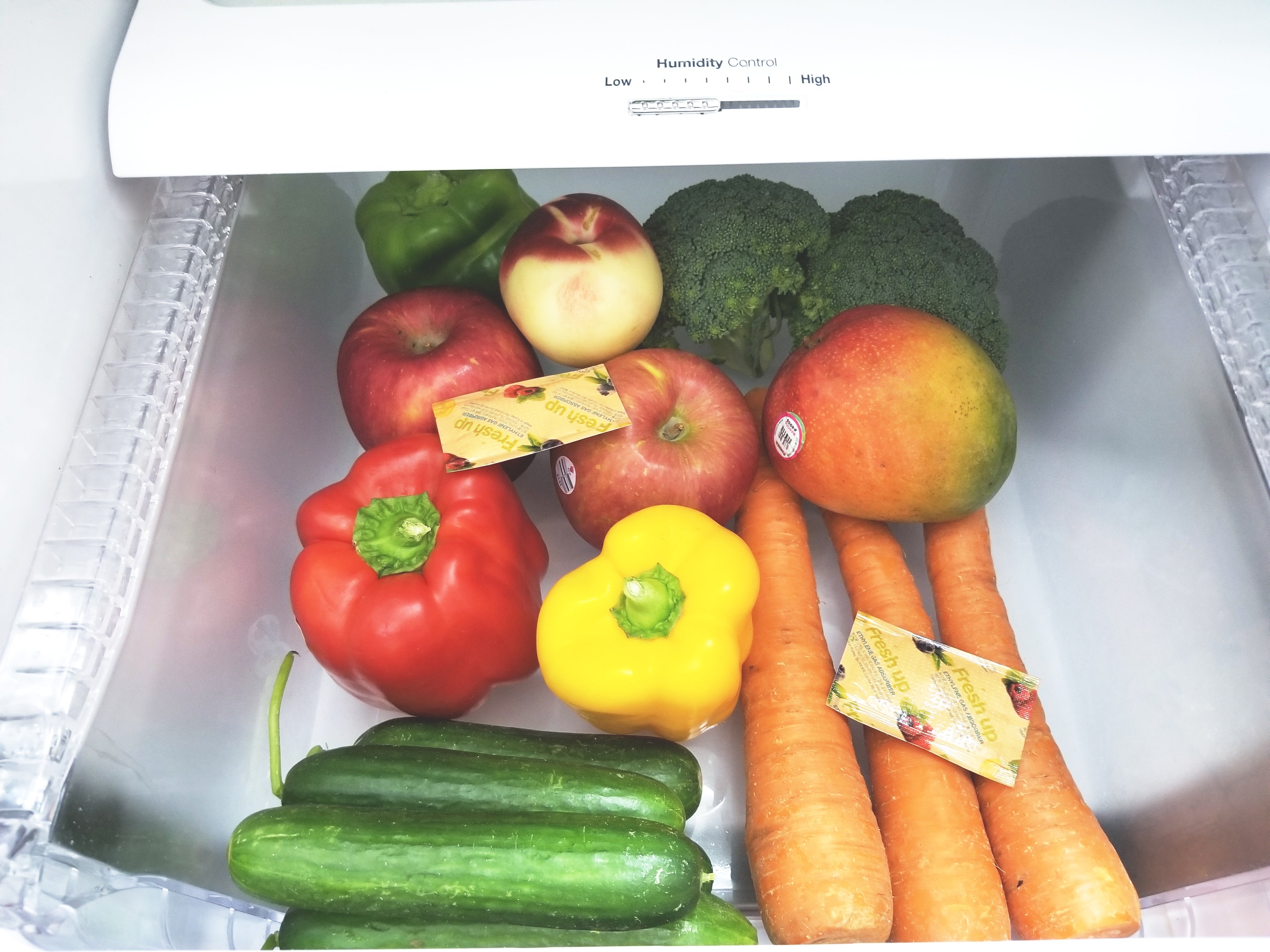 Fresh & Fresh 5 Gram (50 Pack) Premium Ethylene Gas Absorber ??Easy to and Ready to use packets ??Extends Freshness of Fruits, Vegetables, and Flowers